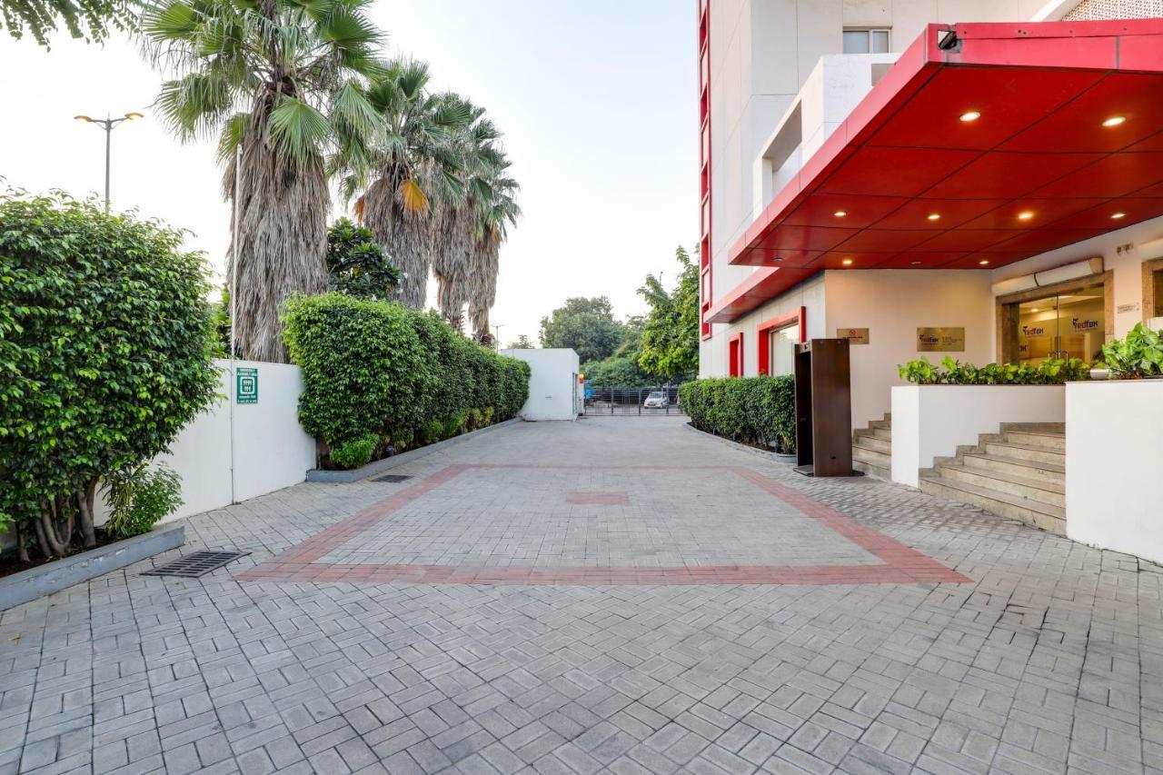 Red Fox Hotel, East Delhi Delhi (National Capital Territory of India) Exterior foto