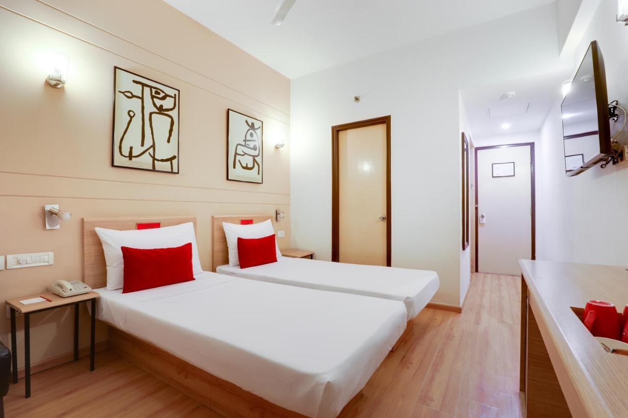 Red Fox Hotel, East Delhi Delhi (National Capital Territory of India) Exterior foto