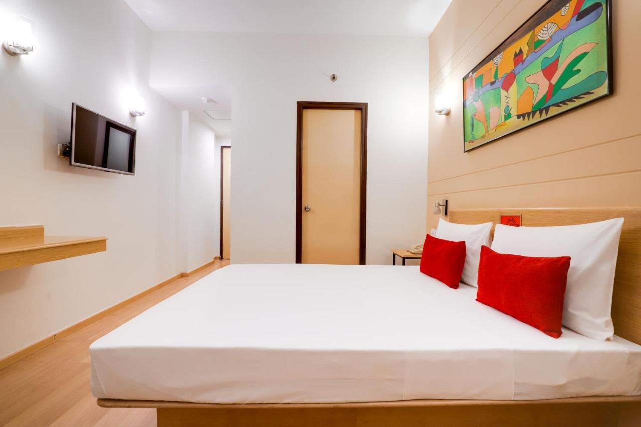 Red Fox Hotel, East Delhi Delhi (National Capital Territory of India) Exterior foto