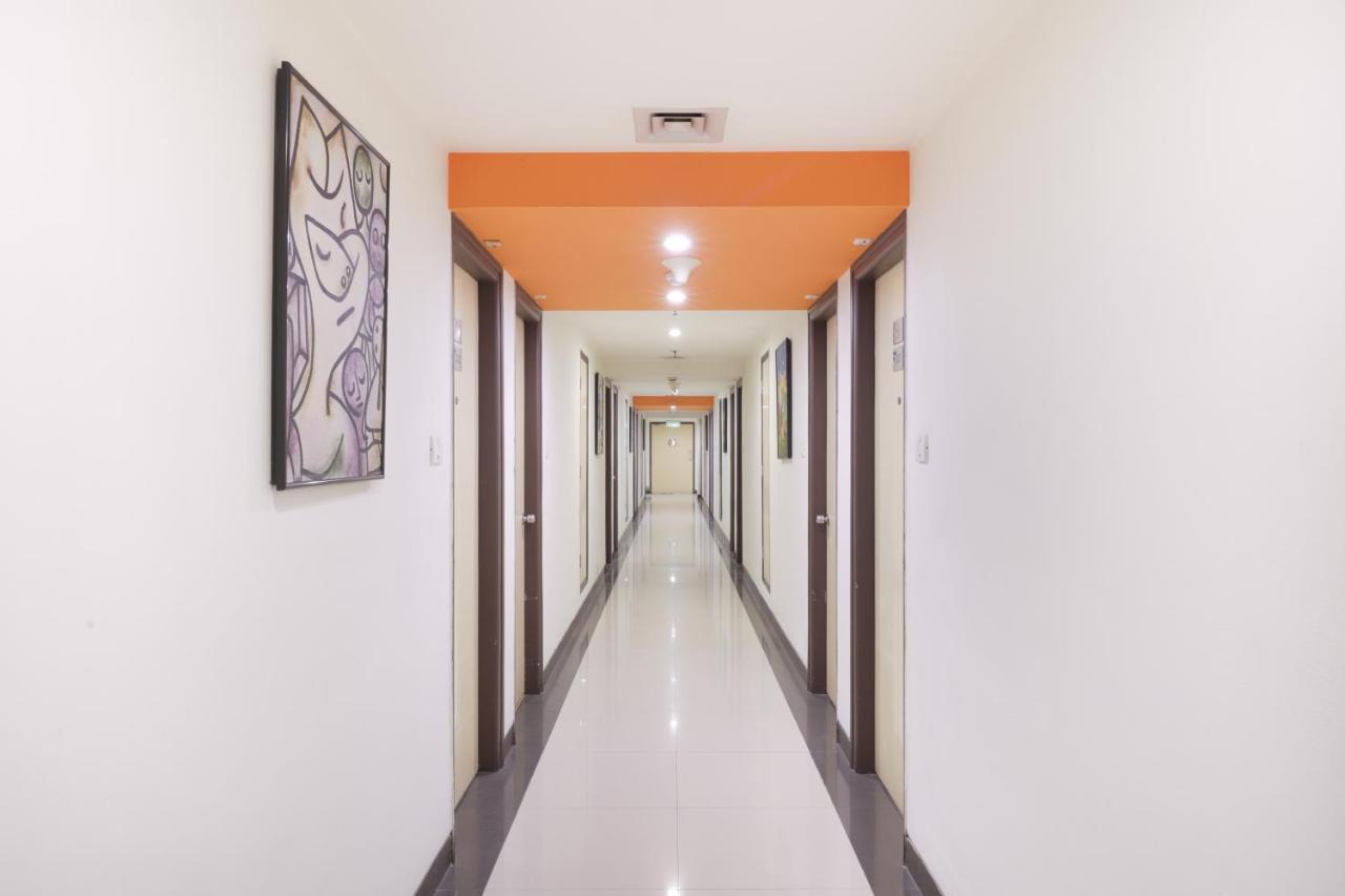 Red Fox Hotel, East Delhi Delhi (National Capital Territory of India) Exterior foto
