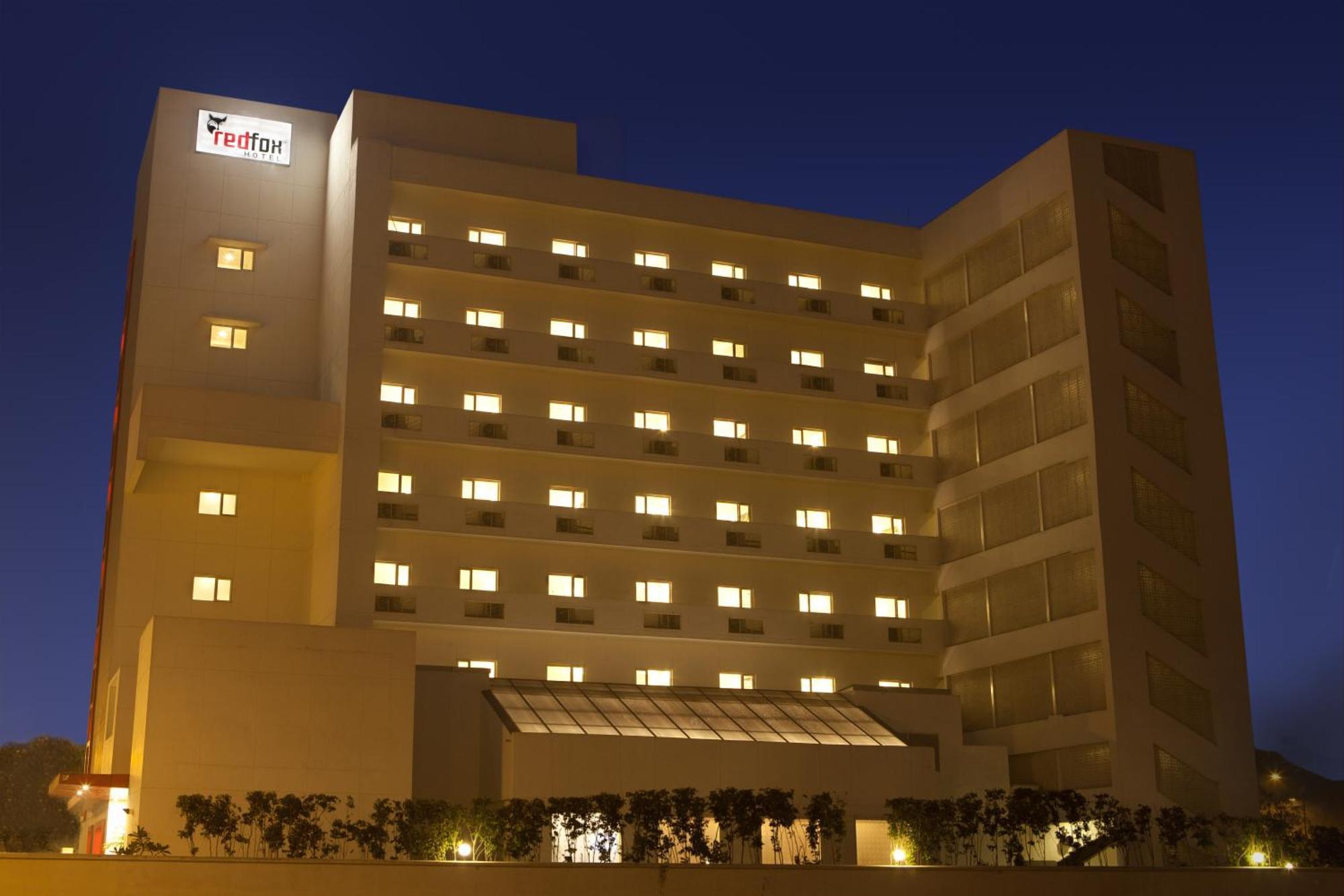 Red Fox Hotel, East Delhi Delhi (National Capital Territory of India) Exterior foto