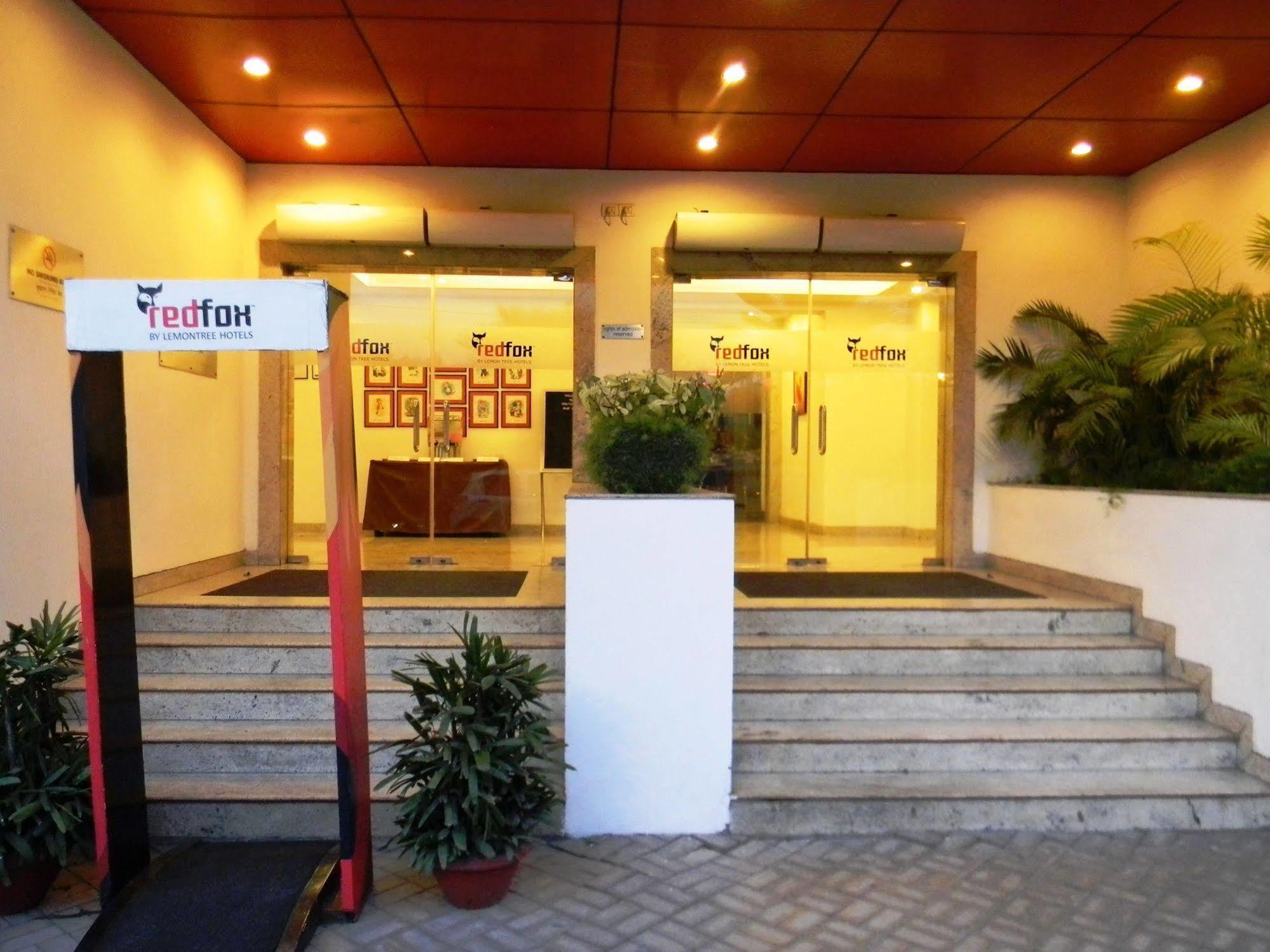 Red Fox Hotel, East Delhi Delhi (National Capital Territory of India) Exterior foto