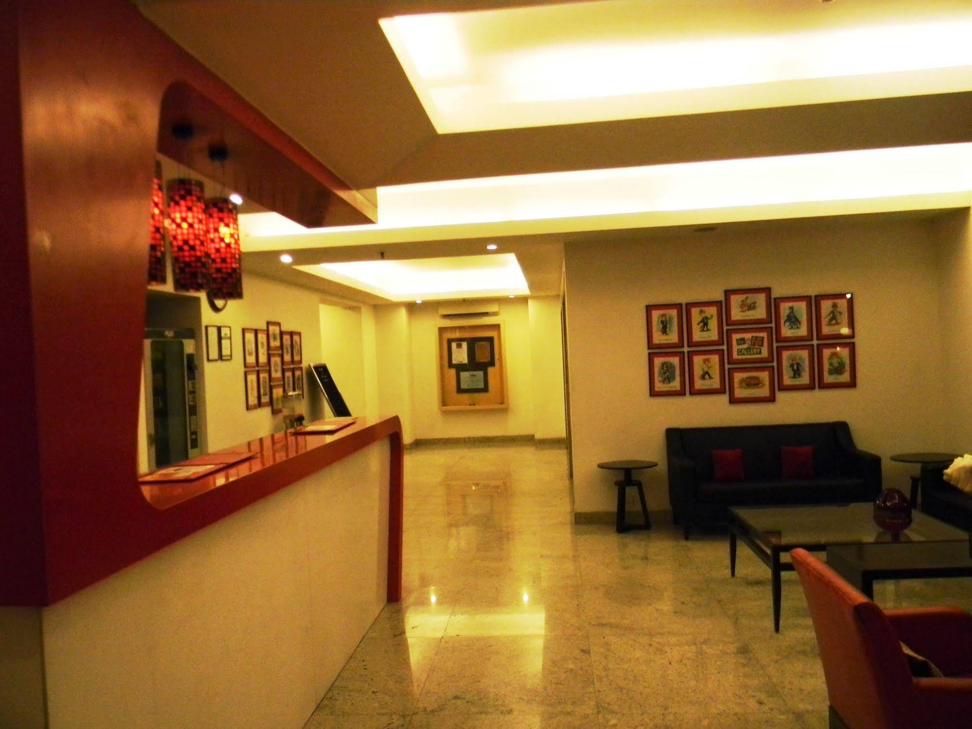 Red Fox Hotel, East Delhi Delhi (National Capital Territory of India) Exterior foto
